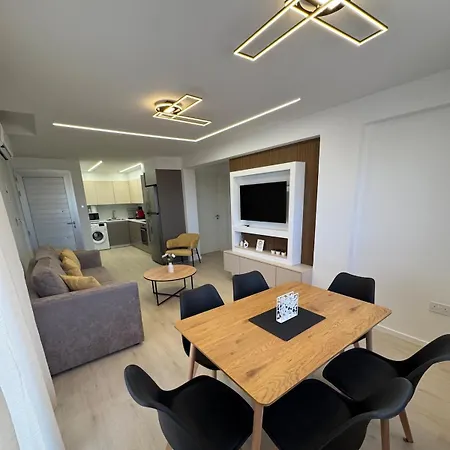 Trinity Breeze Renovated 2br Close To Trinity With Private Parking Paralimni