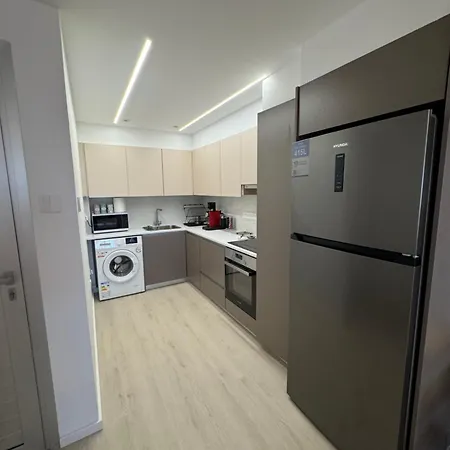 Trinity Breeze Renovated 2br Close To Trinity With Private Parking Paralimni